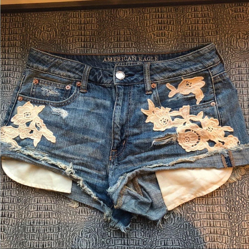 American Eagle Outfitters Denim Jean Shorts with Cream Floral Appliqué